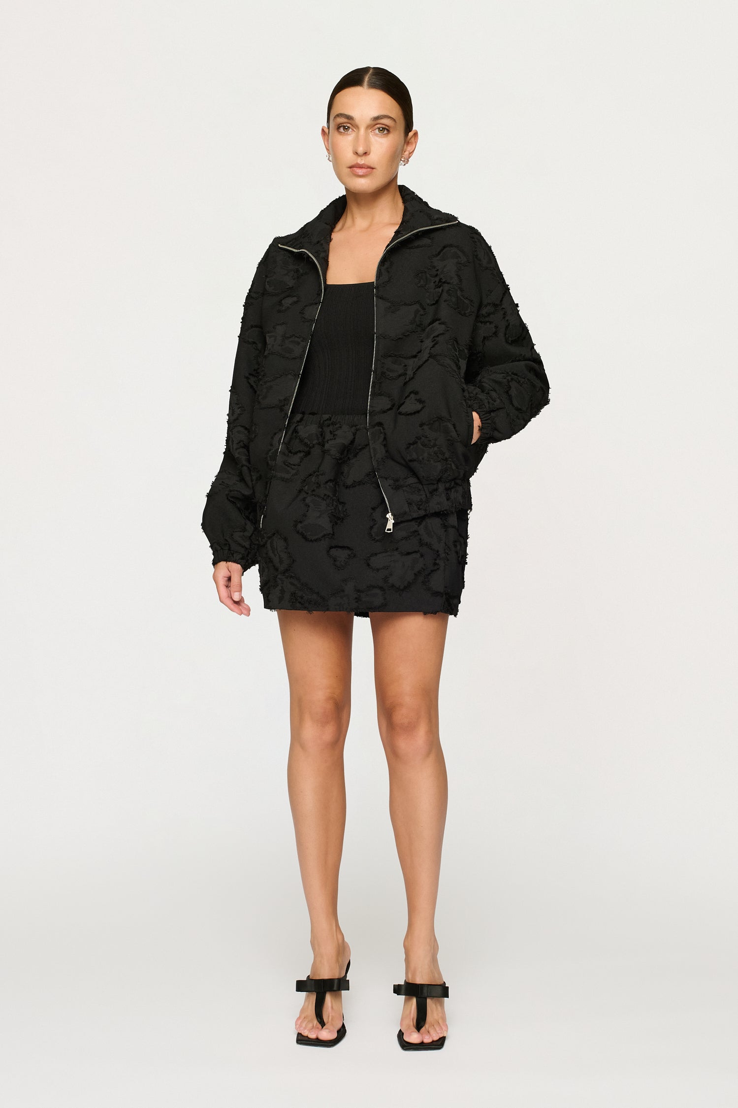 VALOR BOMBER