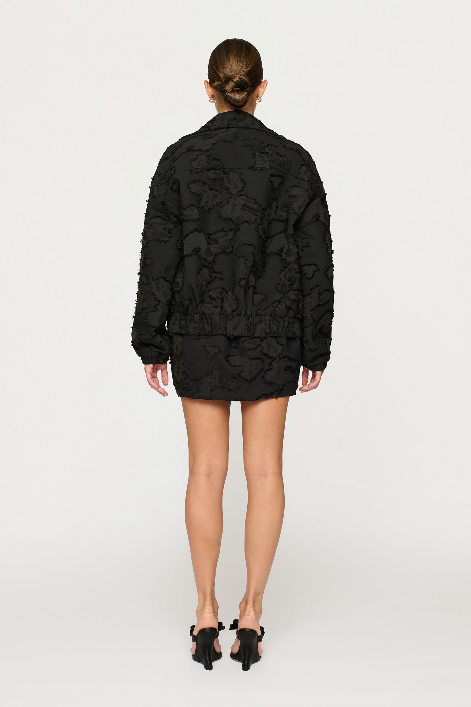 VALOR BOMBER
