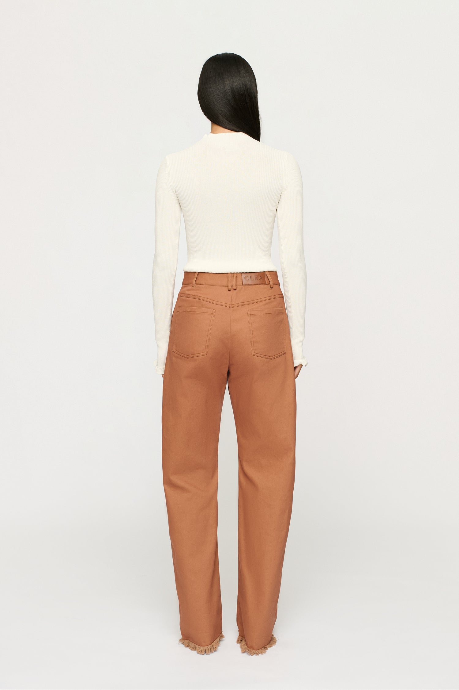 ALINA RUFFLE HEM KNIT