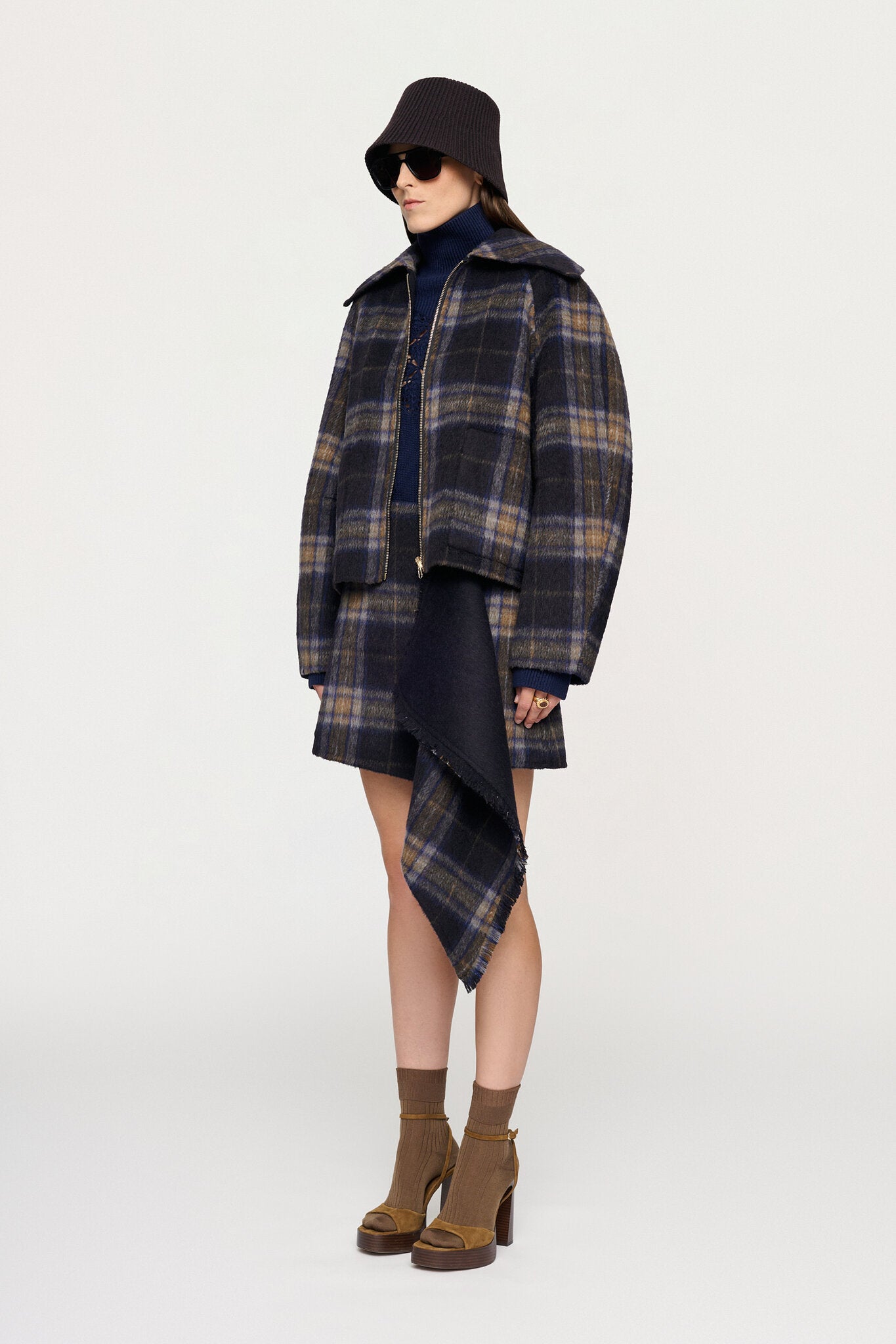 LIORA REVERSIBLE JACKET