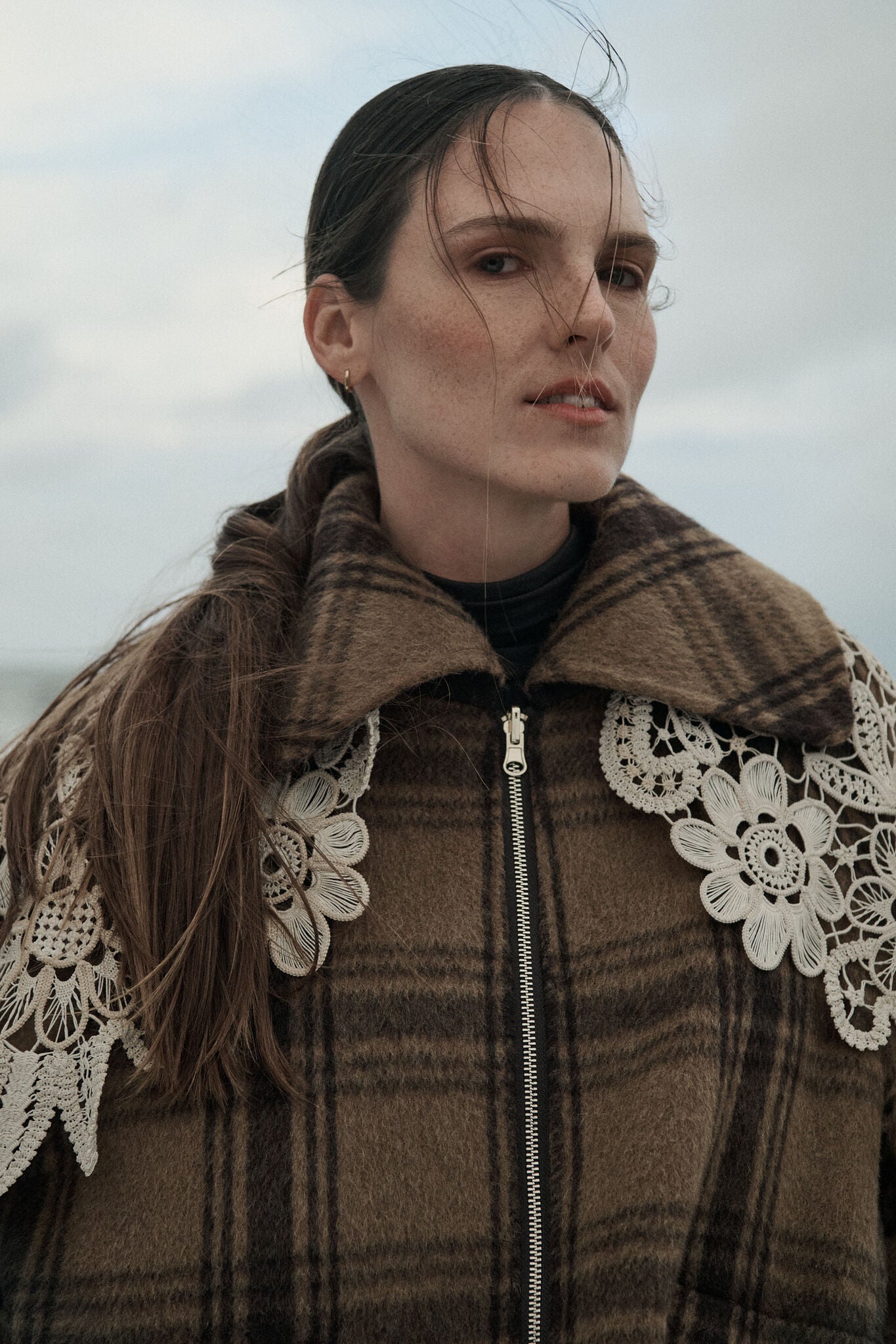 LIORA REVERSIBLE JACKET