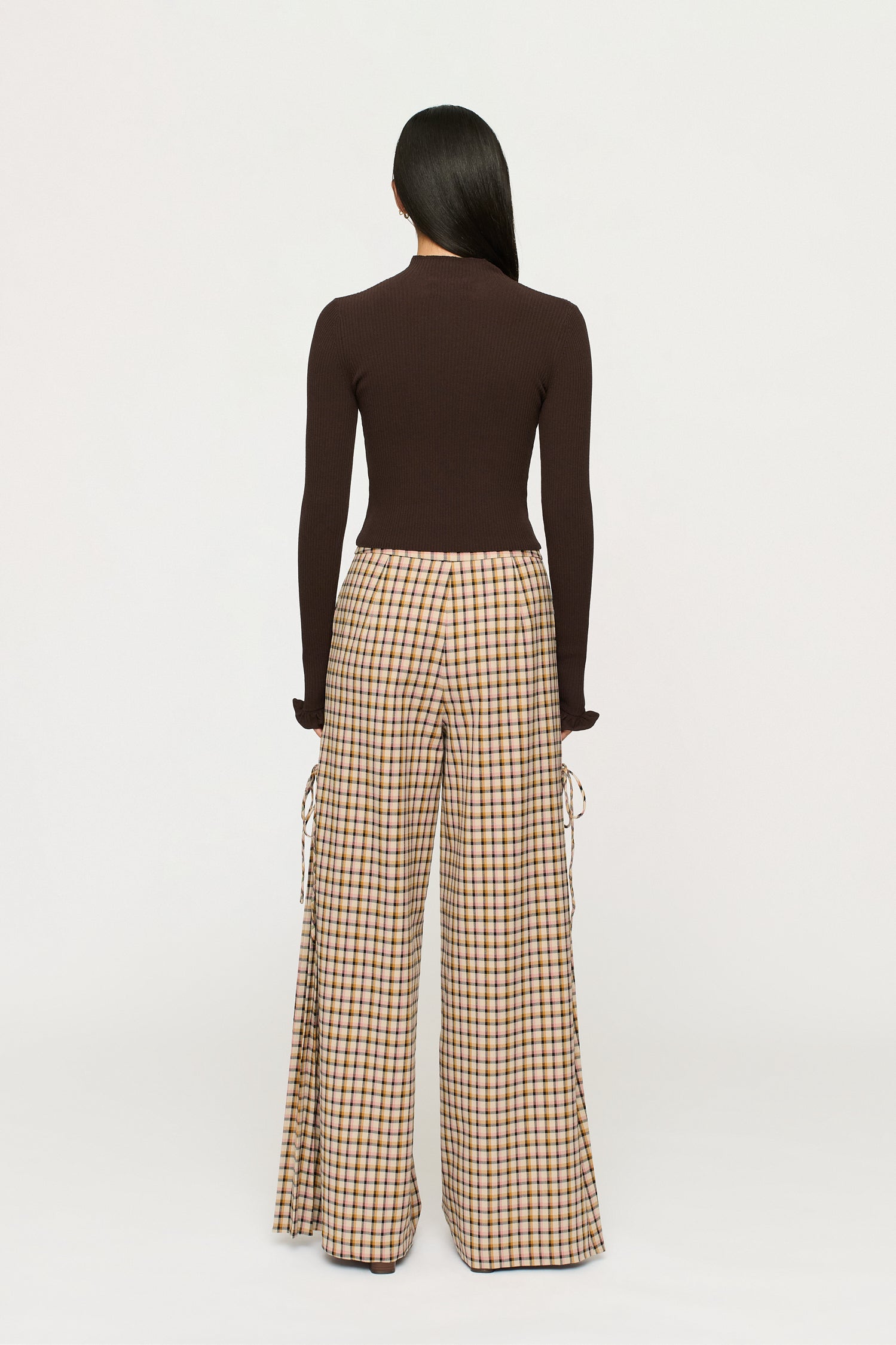 ALINA RUFFLE HEM KNIT