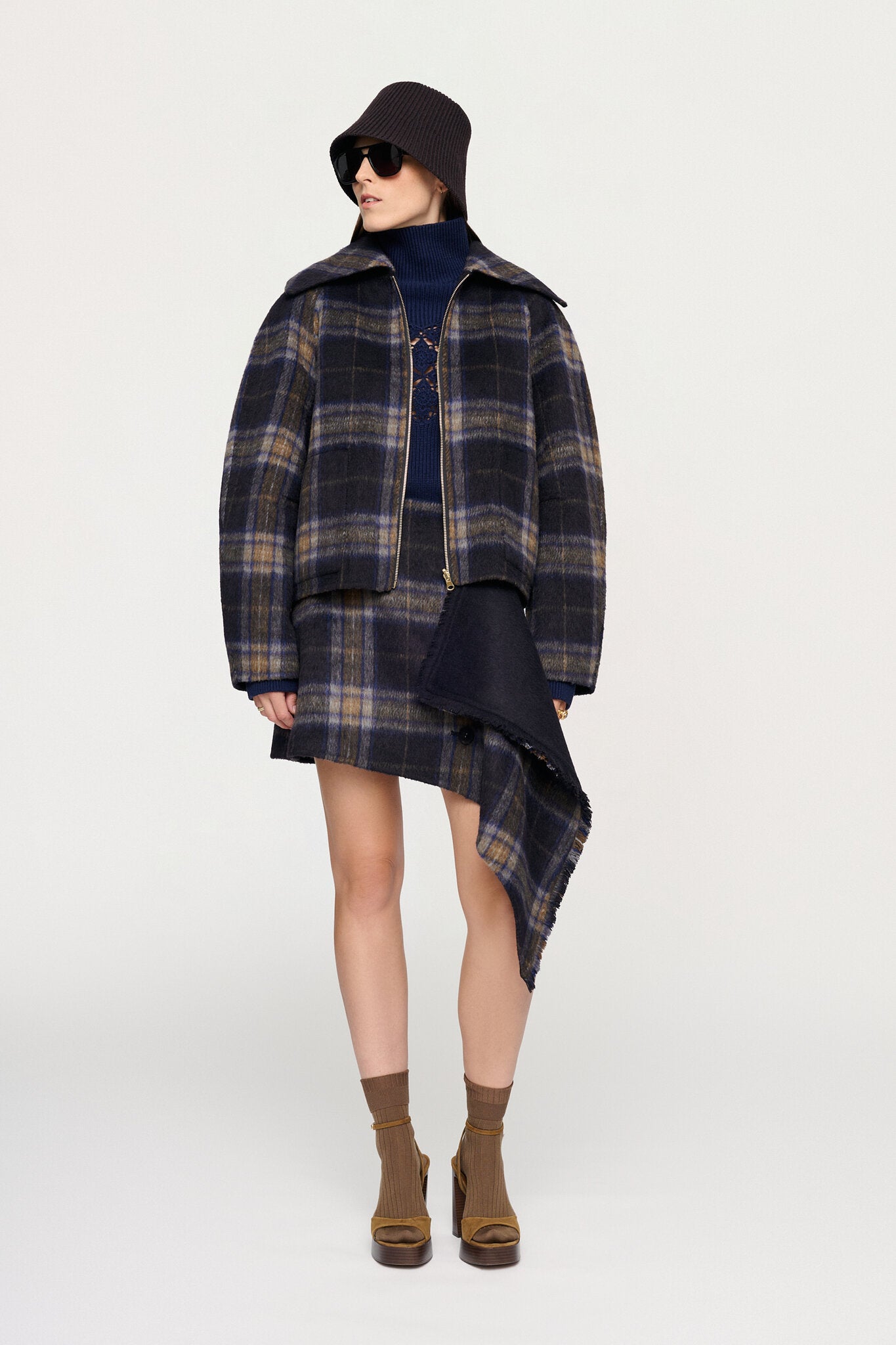 LIORA REVERSIBLE JACKET