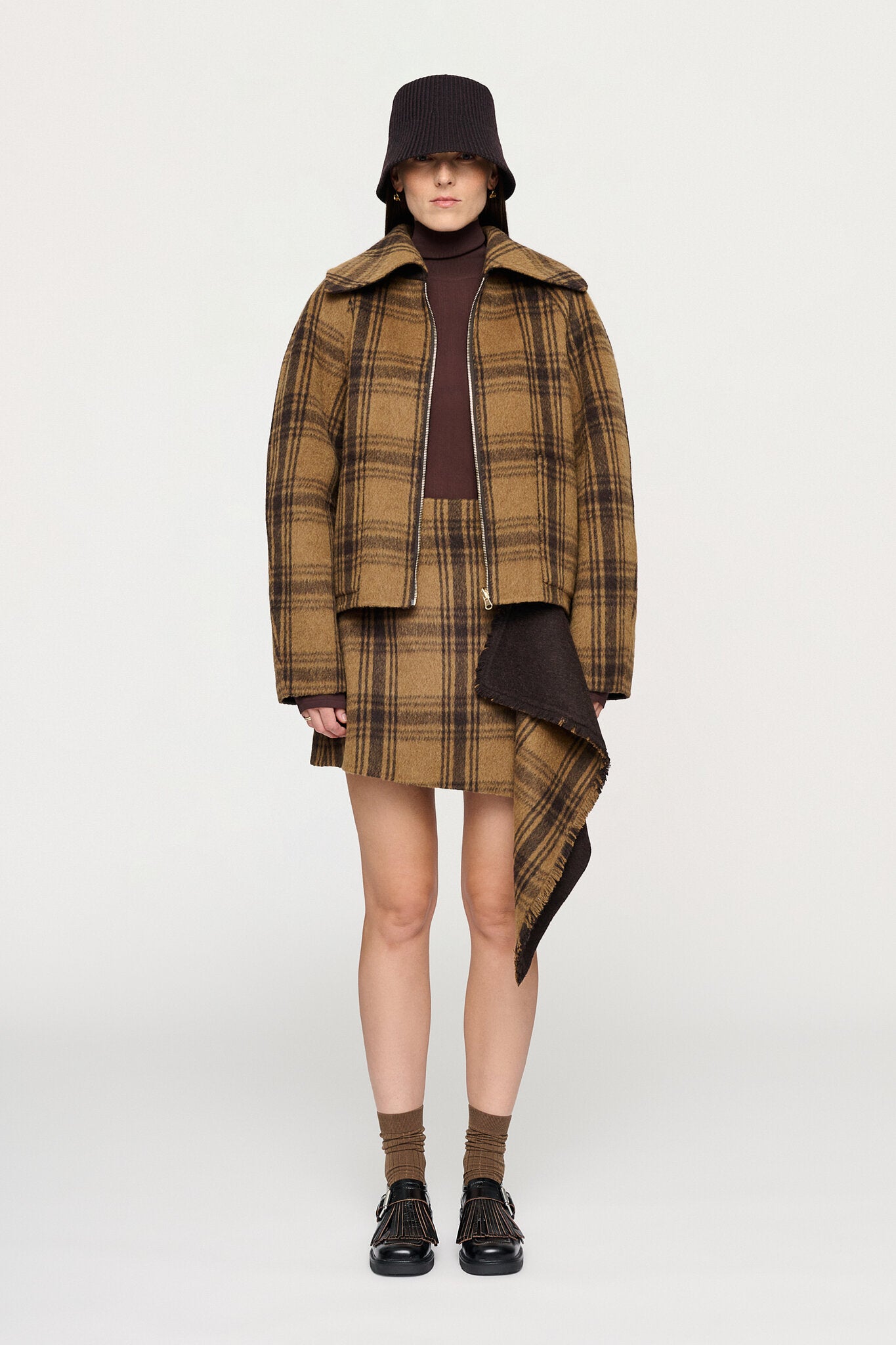 LIORA REVERSIBLE JACKET