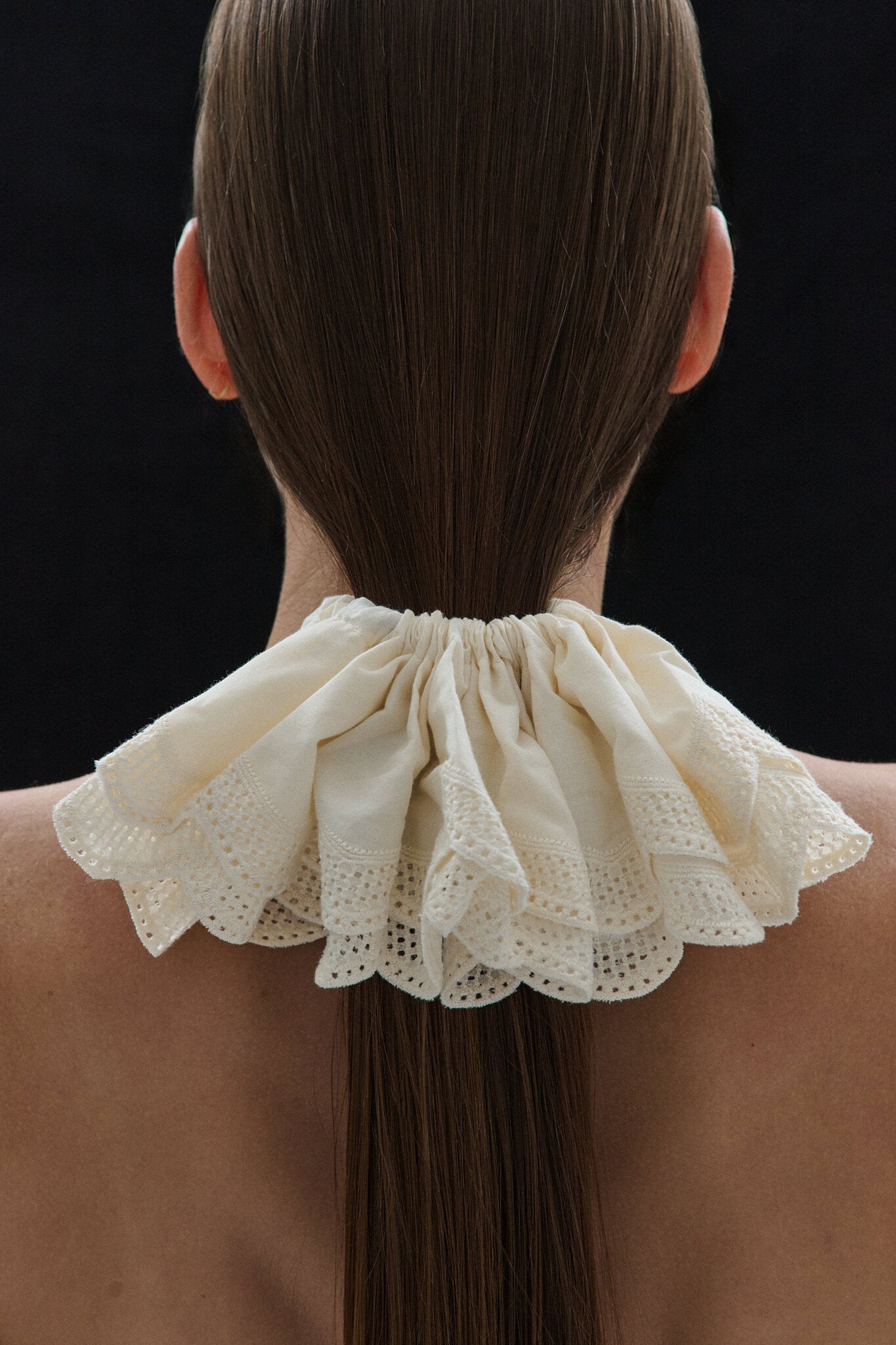 EMBROIDERED CUFF SET