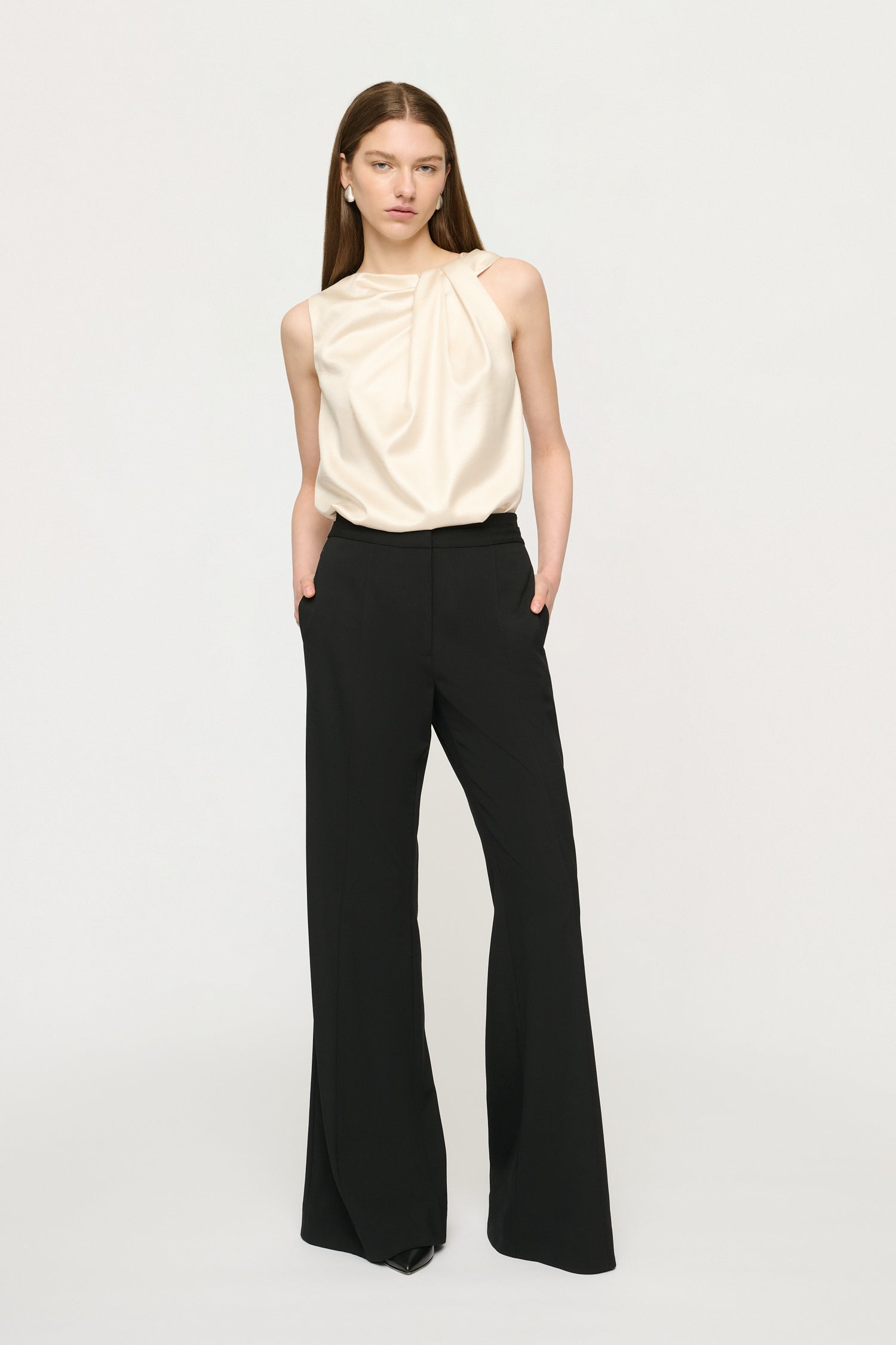 ALBERT TWIST SHOULDER TOP