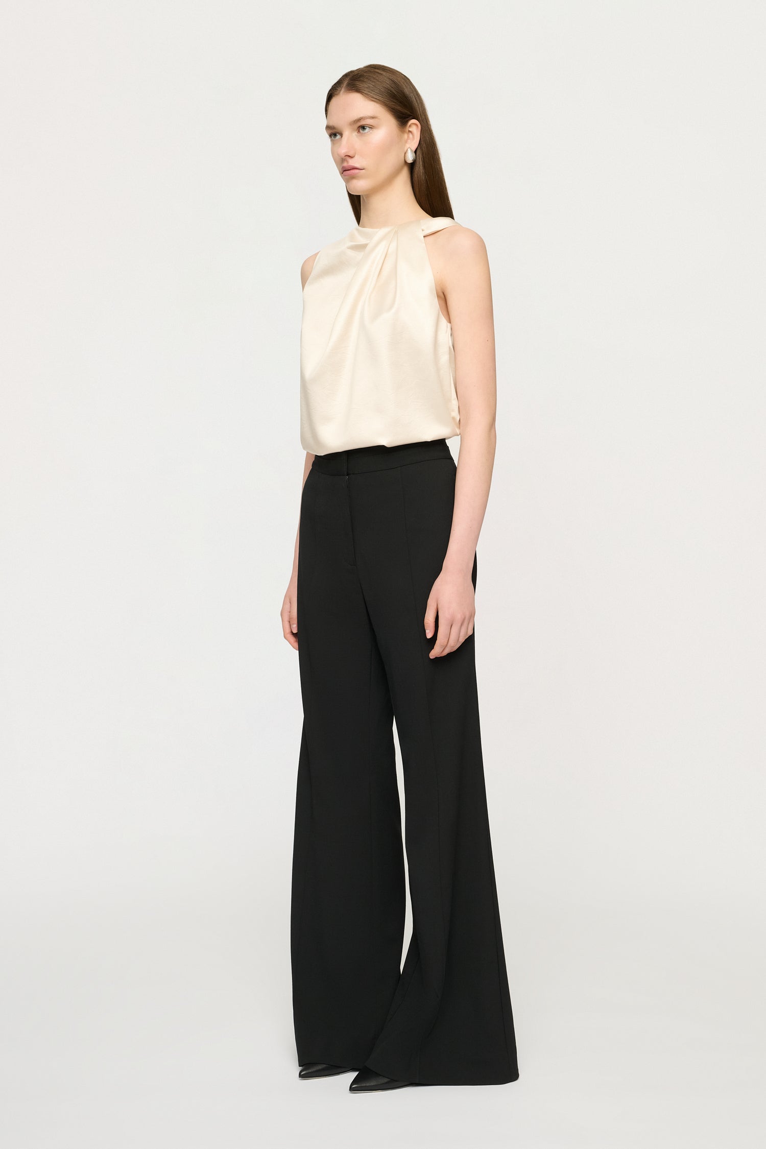 ALBERT TWIST SHOULDER TOP